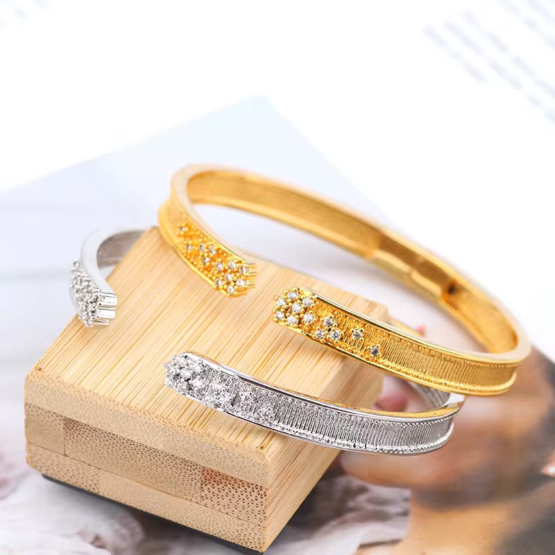 BRACELET -DAILY USE
