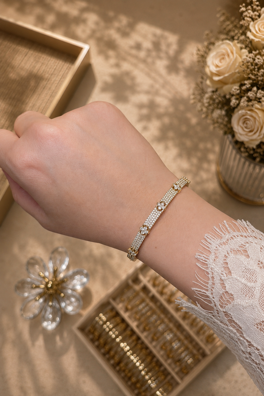The flower bracelet
