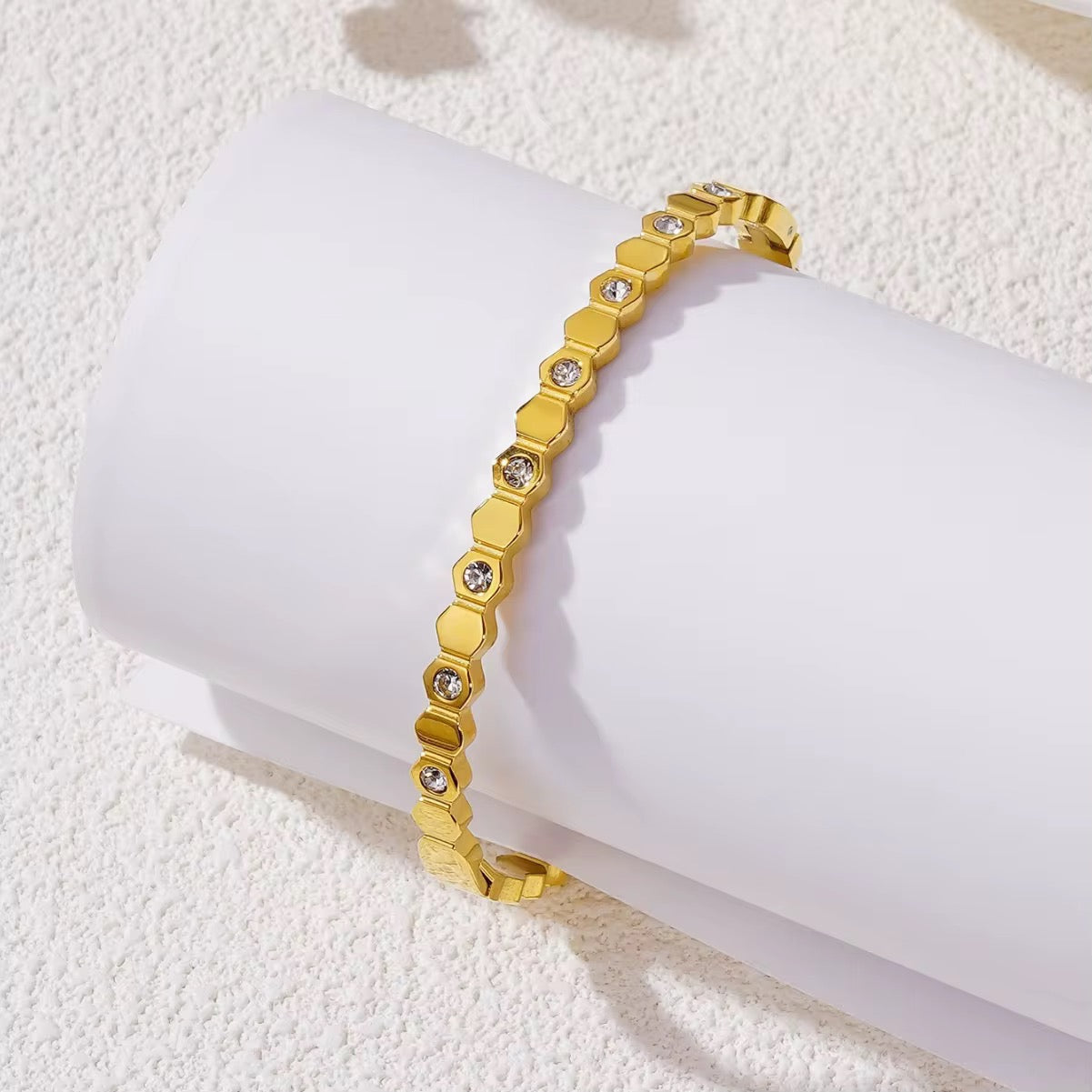 BRACELETS - DAILY USE