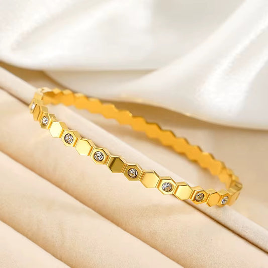 BRACELETS - DAILY USE