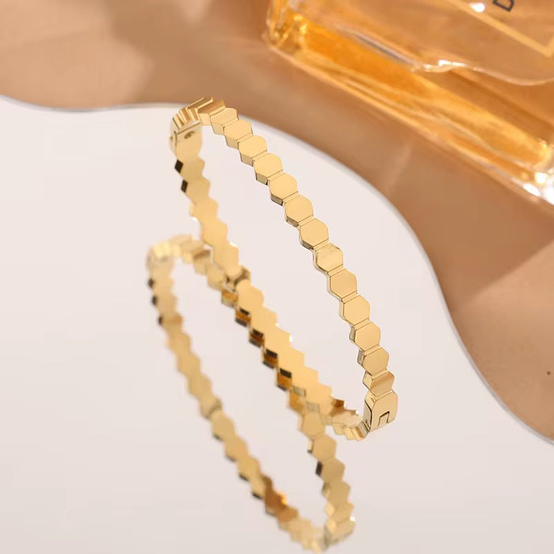 BRACELETS - DAILY USE