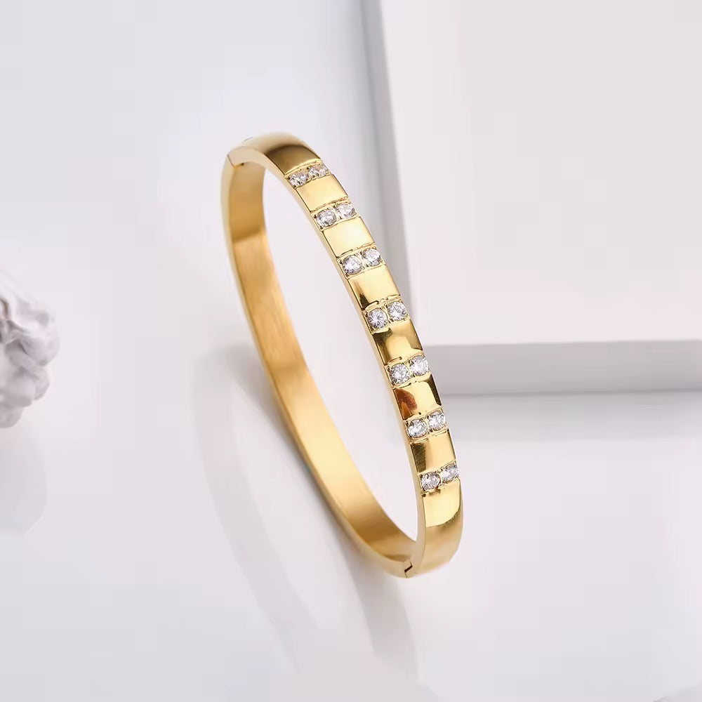 BRACELETS - DAILY USE