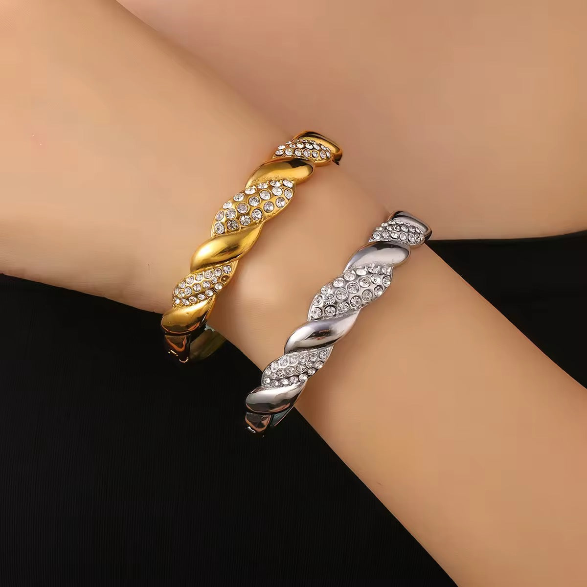 BRACELETS- DAILY ISE
