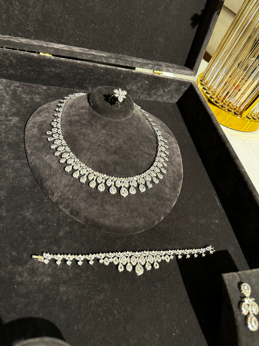 Bridal jewelry set