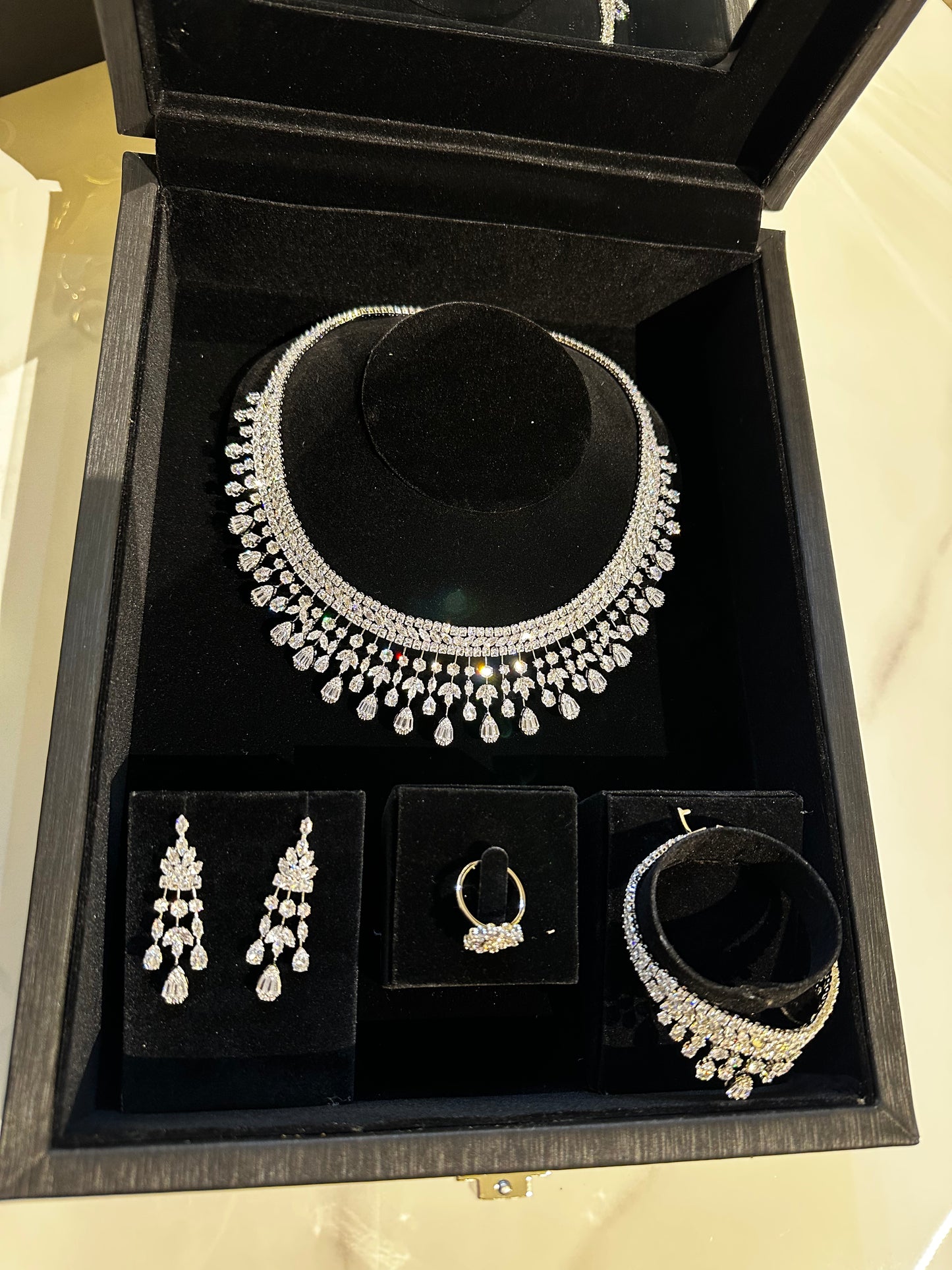 Bridal jewelry set