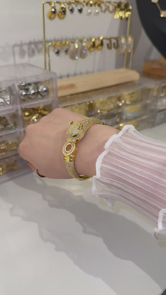 Lioness bracelet
