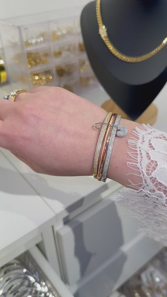 Apm bracelet